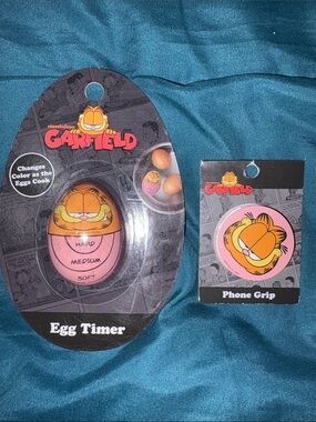 Garfield Lovers!!  Pink Egg Timer & Phone Grip Set - Garfield Brand